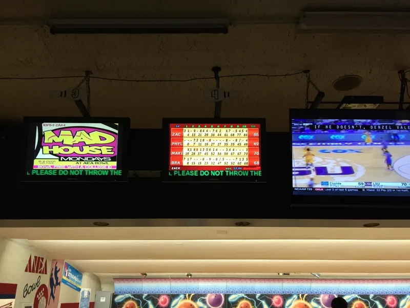Aiea Bowl Social