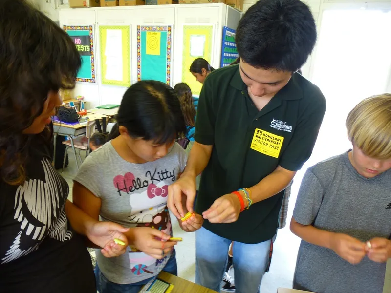 Hokulani Brushbot Workshop