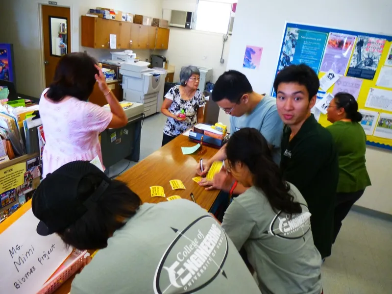 Hokulani Brushbot Workshop